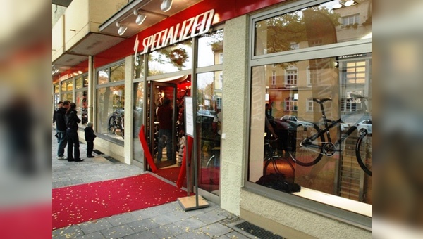 Mit einem Laden in München (im Bild) feierten die Concept Stores von Specialized auch in Deutschland Premiere. Morgen soll nun der inzwischen siebte Specialized-Laden eröffnet werden.