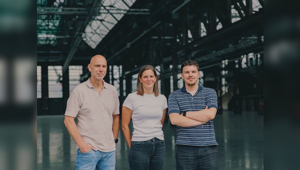 Bild: Natash Aufm Kamp - die Cyclingword-Macher (v.l.) Stafan Maly, Sabina Schumann, Joey Stozce