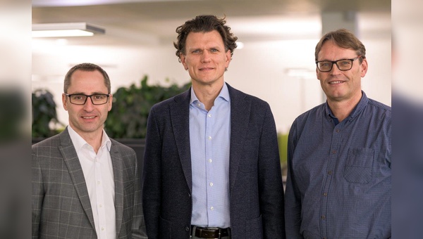 Matthias Schneider (Geschäftsführer MLF Mercator-Leasing GmbH & Co. Finanz-KG), Holger Tumat (Geschäftsführer JobRad GmbH) und Roland Potthast (Geschäftsführer JobRad Leasing GmbH)