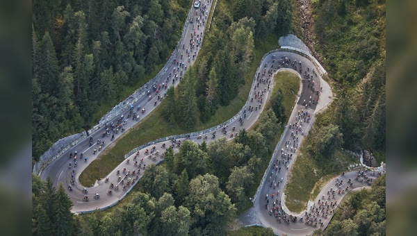 Foto: Michael Müller - Der Ötztaler Radmarathon - ein Klassiker, der seine Faszination noch nicht verloren hat. 