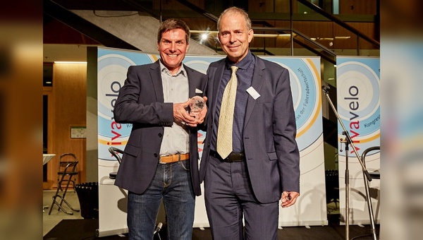 Dirk Zedler (links) ist Träger des VSF-Ethikpreises 2018