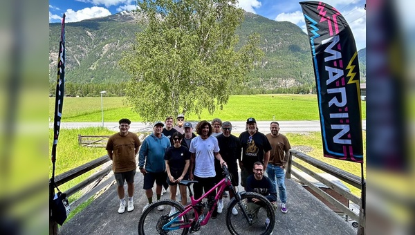 Von links nach rechts: Raphael Holzknecht, Martin Riegler, Jayden Flemings (Athlet aus NZ), Alexander Krammel, Manuela Holzknecht, Gery Plenk, Florian Rhiemeier, Agentur Kultwerk, Turgut Ayden, Kolja Keetman, Rick Schott, Anton Kanarjow