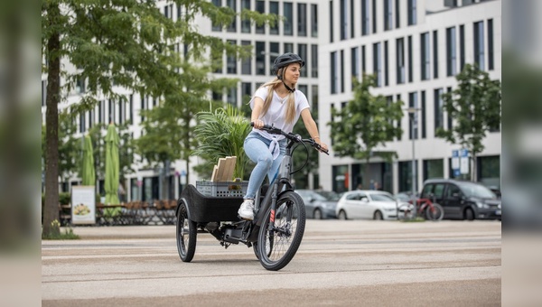 Cube Concept Dynamic Cargo inspired by BMW