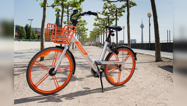 Die auffälligen Mobikes werden künftig in einer dritten Großstadt verteilt.