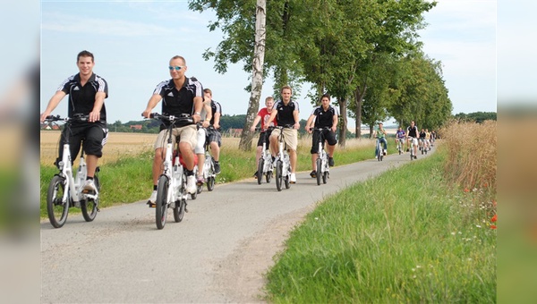 Durch die Vernetzung der Verleihanbieter können auch größere Gruppen mit E-Bikes ausgerüstet werden.