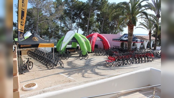 Cycle Union stellte einen großen Test-Fuhrpark zur Verfügung.