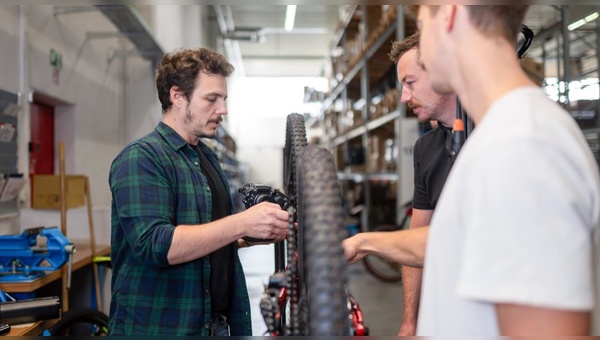 Foto: Raymon  -  Der E-Bike-Hersteller lädt zu den TechDays. 