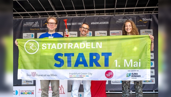 Foto: Klima Bündnis Services - Startschuss für die diesjährige Stadtradeln-Kampagne in Frankfurt. 