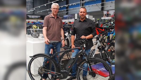 Fritz Reischl (links) und Felix Zimmermann führen die Bike Group