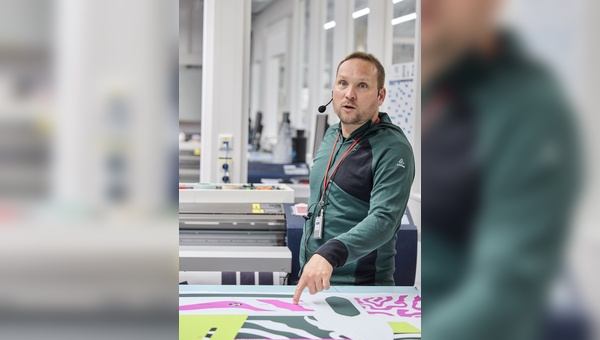 Foto: Löffler - Führung durch die Produktion am Standort Ried im Innkreis