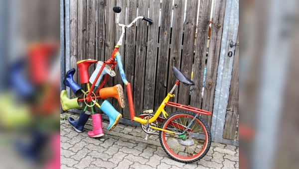 Ob das Gummistiefel-Rad beim Spezi-Erfinderwettbewerb das Rennen macht...