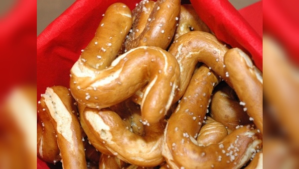 Zur Eröffnung gab's Weißwurst und Specialized-Brez'n.