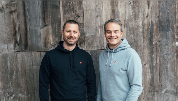 Matthias Gebhard und Ronny Höhn bleiben auch nach der Übernahme durch Decathlon CEOs von Bergfreunde.