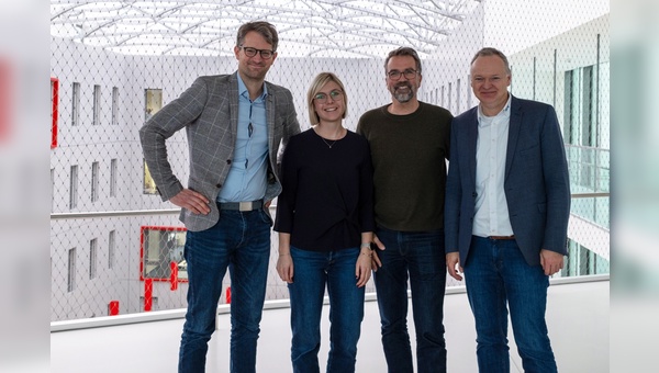 Foto fairnamic: von links nach rechts: Wasilis von Rauch, Geschäftsführer Zukunft Fahrrad, Martina Rumschick, Eurobike Head of Brand and Content, Uwe Wöll, Geschäftsführer VSF – Verbund Service & Fahrrad, Burkhard Stork, Geschäftsführer ZIV – Die Fahrrad-Industrie