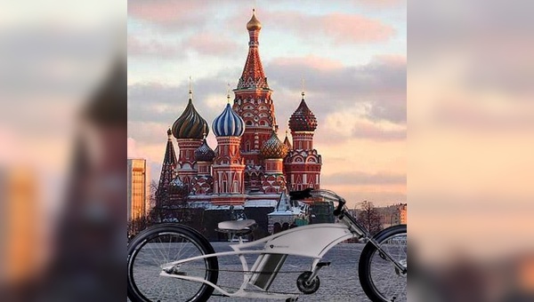 Bike-Schmiede stellt auf Millionärs-Messe in Moskau auf
