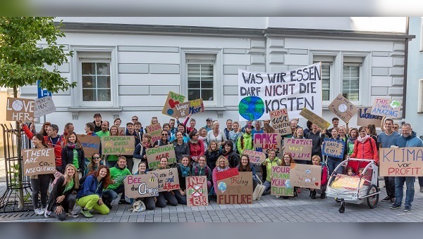 Rund 70 Mitarbeitende machten sich auf nach Friedrichshafen.