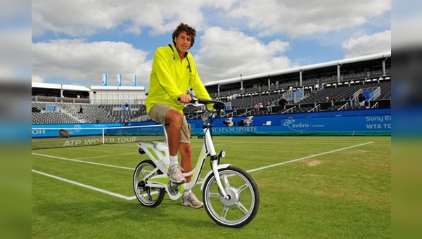 Robin Haase testet den "Eagle"