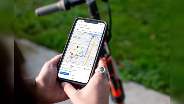 E-Bikes und E-Roller von Spin sind kuenftig bei der Routenplanung mit Google Maps integriert.