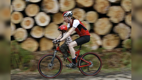 Neues Sattelkonzept für den Transport von Kinder auf dem Mountainbike.