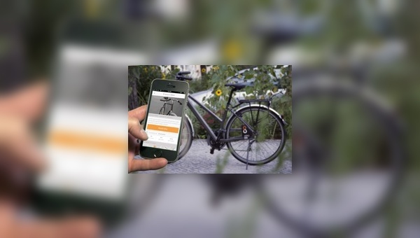 Das Fahrradschloss ist mit einem Smartphone gekoppelt