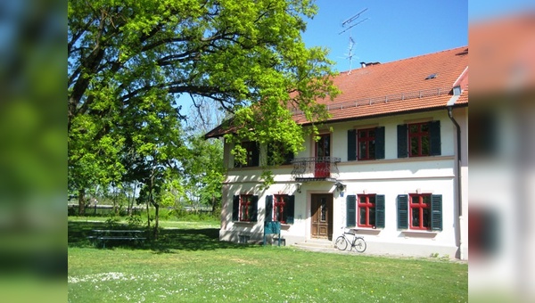 Ein altes Gutshofgebäude in Unterbiberg bei München ist die neue Heimat von velobiz.de.