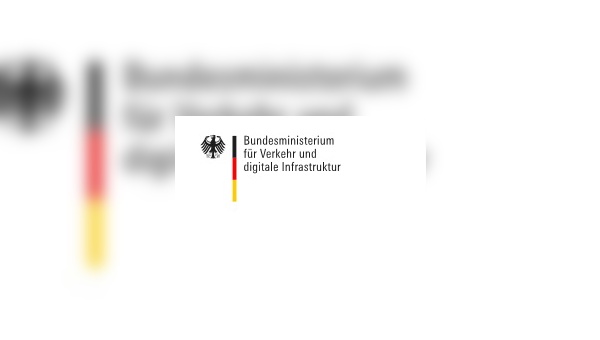 Das Bundesverkehrsministerium hat einen Förderbescheid über 100.000 Euro an die Stadt Hannover überreicht.