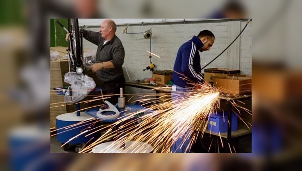 In den ehemaligen Werkshallen der Kynast bike GmbH ist soeben die Produktion wieder aufgenommen worden.