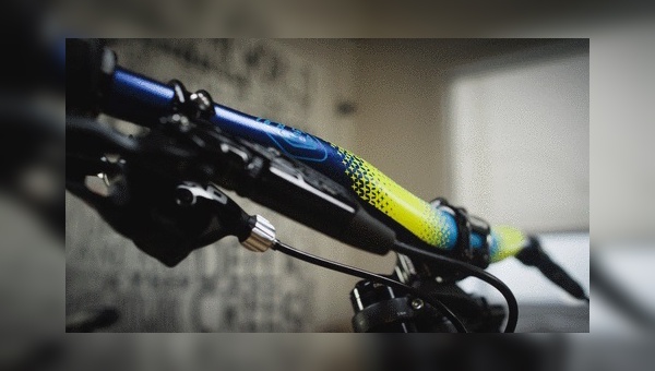 Truvativ und Troy Lee Design