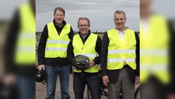 v.l. Gero Storjohann (MdB), Siegfried Neuberger (ZIV) und Torsten Staffeldt (MdB)