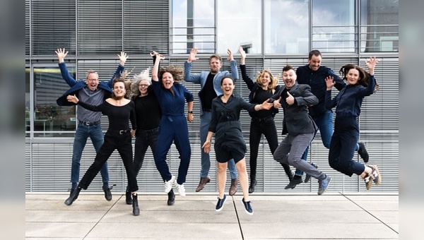 Das Team von Zukunft Fahrrad hat einen guten Grund zum Feiern: Der Verband wird 5 Jahre alt.