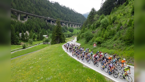 Solche Bilder von der Tour Transalp wird es erst im kommenden Fruehsommer wieder geben.