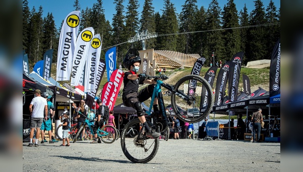 Testfahren steht beim "Testride" in Lenzerheide im Vordergrund.