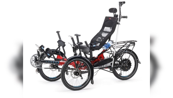 Reha-Räder sind angepasstes Hightech, wie der Scorpion Plus von HP Velotechnik mit Aufstehhilfe, Spezialpedal und Gehhilfenhalter zeigt.