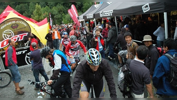 Als der Regen nachließ, kam Leben in den Demo Day.