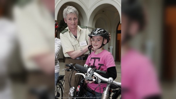Wird der Fahrradhelm für Kinder und Jugendlichen bald gesetzlich vorgeschrieben?
