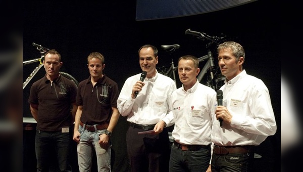 von links) Stefan Mang (Produktmanager Raleigh), Michael Meyer (Produktmanager Univega), Mathias Seidler (Geschäftsführer Derby Cycle), Jörg Arenz (Produktmanager Focus) und Mike Dietz (Direktor Produktmanagement Derby Cycle)