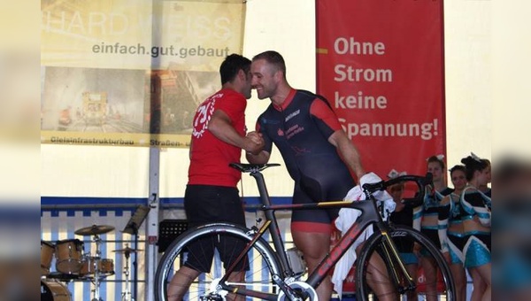 Künftig auf einem Ciöcc-Straßenrennrad unterwegs: