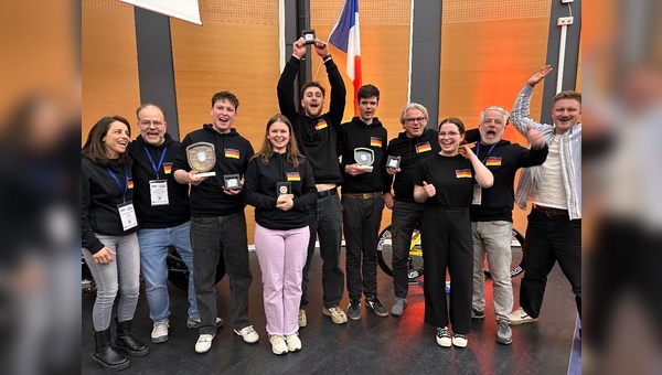 Foto: Bike und Business - Großer Jubel bei der deutschen Delegation beim EuropaCup 2026 in Frankreich
