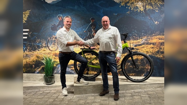 Foto: Leenders Fietsen - Maarten Spijker (links) ist künftig nicht nur Geschäftsführer, sondern auch Inhaber von Leenders Fietsen. 