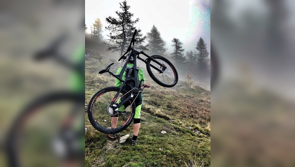 Das Bike Modul von Outentic ist eine praktische Lösung für unwegsames Gelände.