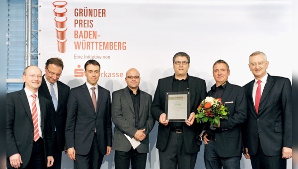die drei Preisträger Thomas Baumgartner, Robert Dorn und Axel Franck sowie Sparkassenpräsident Peter Schneider.