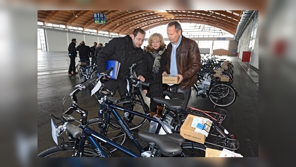 von links nach rechts: Stefan Mittag (Leiter Finanzen und Administration), Anita und Michael Hartmann (Zentrale Dienste)