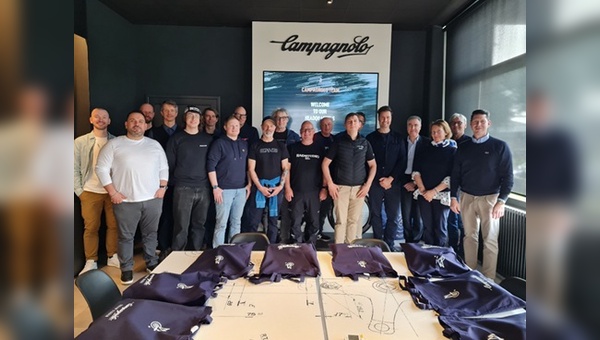 Foto: Hartje - Ausgewählte Fachhändler aus Deutschland und Österreich besuchten die Campagnolo-Firmenzentrale in Vicenza. 