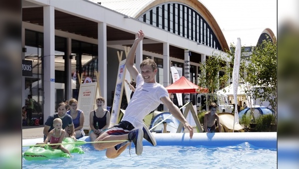 Heiß her ging es drinnen und draußen auf der OutDoor 2014