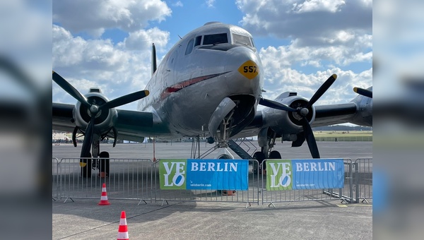 Fahrradmesse, wo einst die Flugzeuge landeten: VELOBerlin auf dem ehemaligen Flughafen Tempelhof