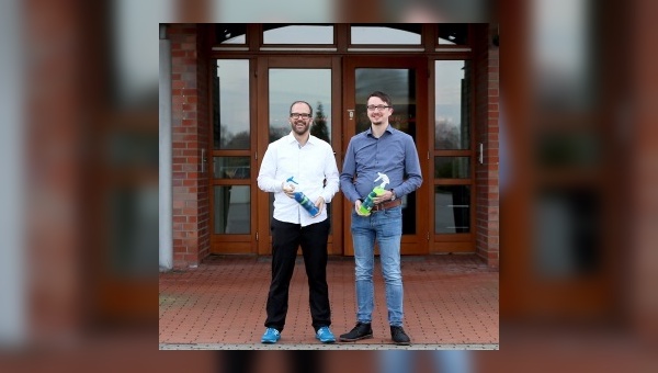 Alexander Müllmann (rechts) mit Bernhard Schambeck, Geschäftsführer von Tunap Sports