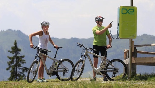 E-Bike-Infrastruktur: Tourismusregionen rüsten auf.