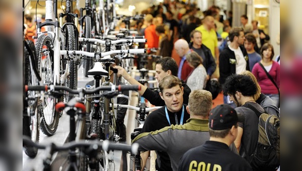 Besucherströme zogen sich an vier Tagen durch die Messehallen.