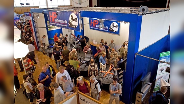 Volle Hallen und Gänge auf de Spezi in Germersheim