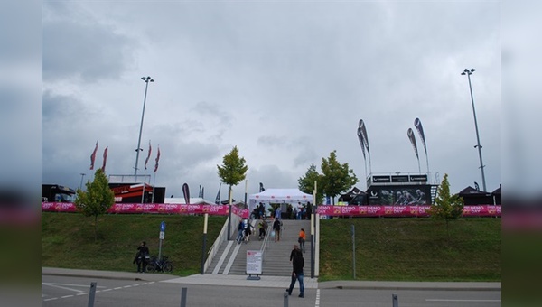 An den Messetagen wird hier geparkt: Am Demo-Day ist der Messeparkplatz Ost hingegen fest in der Hand der Fahrräder